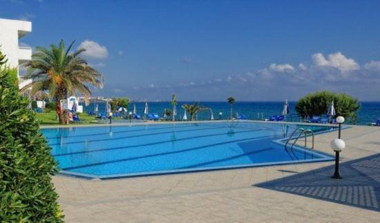 Ariadne Beach Hotel Stalida Exterior photo